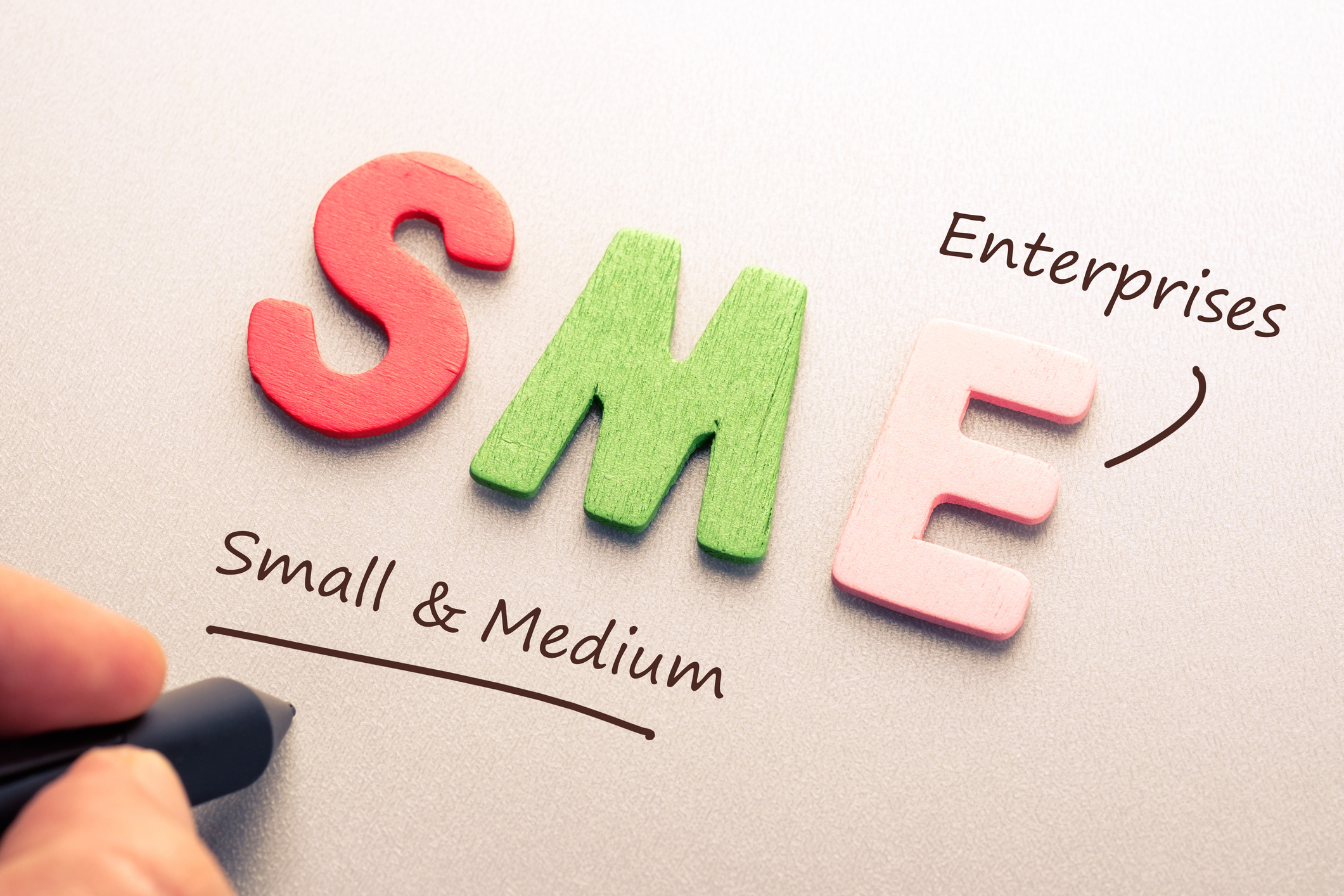 Adoption of knowledge management systems by small and medium enterprises ( SMEs) | RealKM